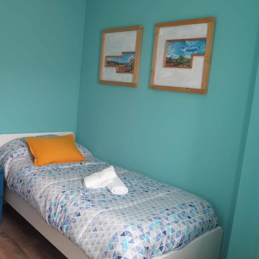 Apartamentos Turisticos Las 3 Golondrinas Peñafiel Exterior foto